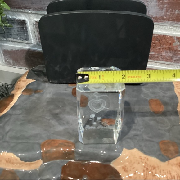 Beautiful Crystal Cut Glass - “Love Forever” Heart & Roses Themed - Excellent - Picture 8 of 10